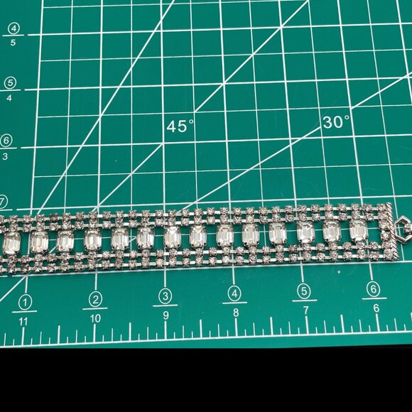Vintage CORO RHINESTONE Bracelet Big Chunky Thick Large Emerald Cut Silver Tone - Picture 10 of 12